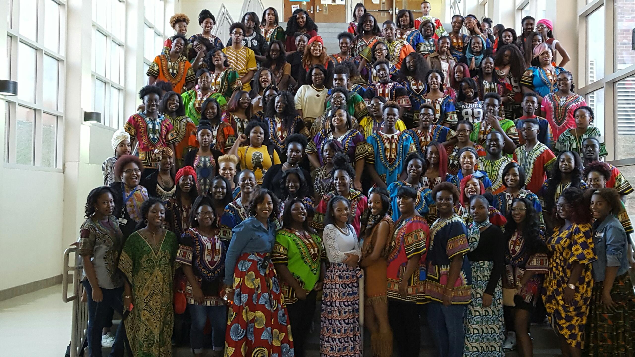 Wenonah High School celebrates heritage with African inspired garb