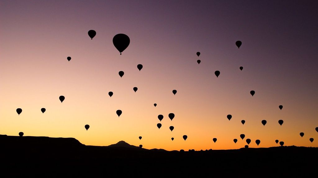 Capturing CO2 when it’s frozen at high altitude, using high-tech materials carried by balloons, could totally disrupt the carbon-capture technology world. (Umit Cem Pamuk/Pexels)