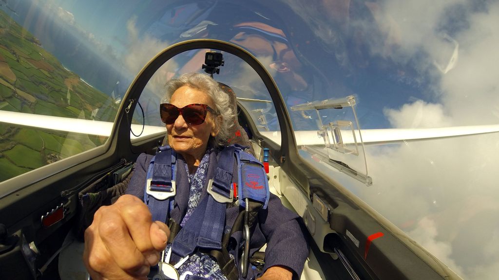 One of the last surviving members of a legendary unit of female aircraft plotters who identified enemy targets in World War Two has taken to the skies in a glider - aged 99. (Steve Chatterley/Zenger)
