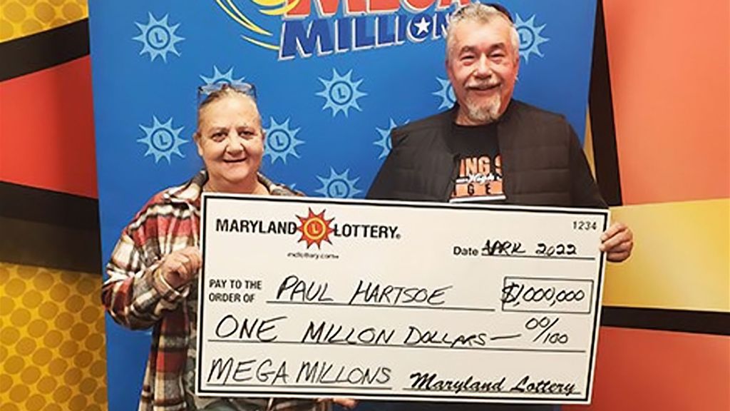 Paul (right) and Teresa Hartsoe (left) of Conowingo, Maryland, celebrate a $1 million Mega Millions win from the drawing on 12th of April 2022. (Maryland Lottery/Zenger).