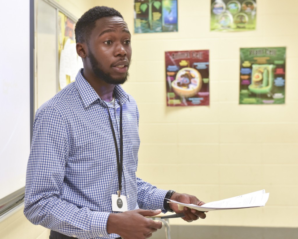 Chris Mosely teaches a 7th grade pre-AP Biology class at Hudson K-8 in Collegeville. An initiative had been launched to recruit African American male teachers to Birmingham City Schools. (Frank Couch/The Birmingham Times)