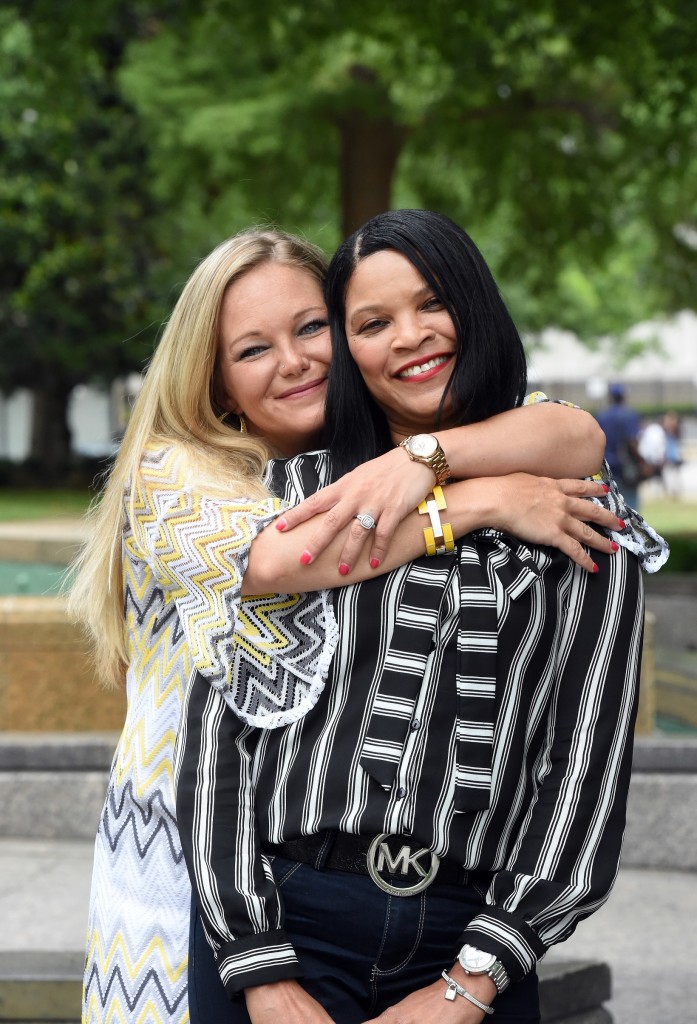 Shanda Whitten of Jemison donated a kidney to a relative stranger - Angela Johnson of Pell City, right. (Mark Almond, special to The Times)