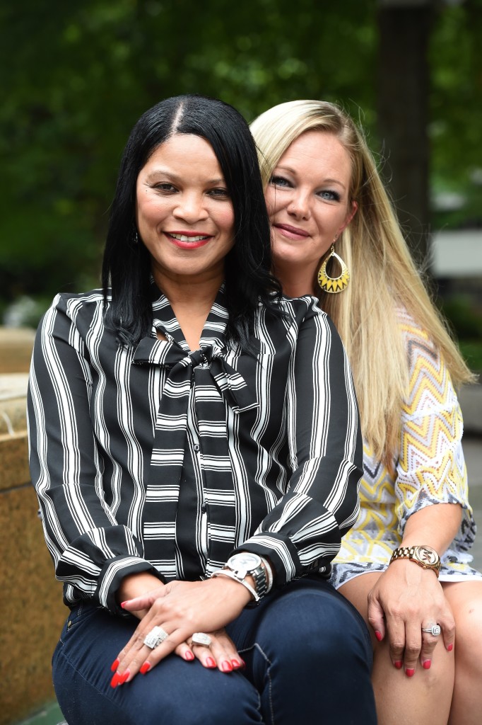 Shanda Whitten (right) donated a kidney to Angela Johnson (left) and gave Johnson a second chance at life. (Mark Almond, special to The Times)