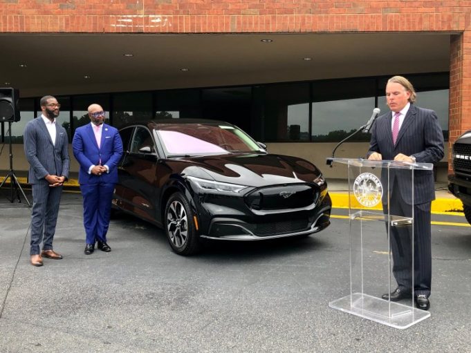 Woodfin touts economic growth, new jobs with Stivers Ford development