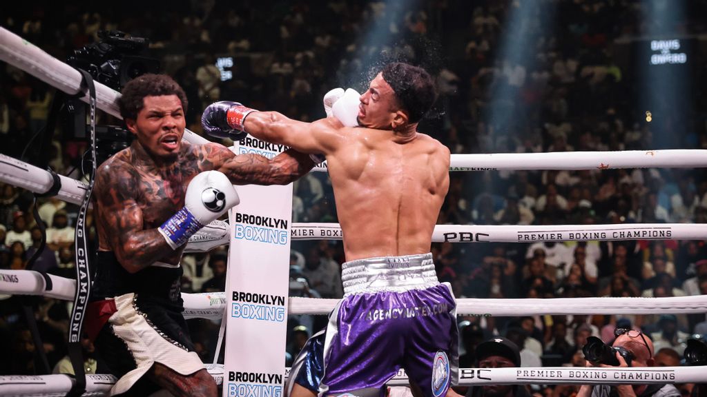 “Even when we weighed in, I knew that I could out-think him, easily, said Gervonta Davis (left) of previously unbeaten Rolando Romero (right), whom he knocked out in the sixth round of Saturday's WBA-135-pound title defense. (Amanda Westcott/Showtime)