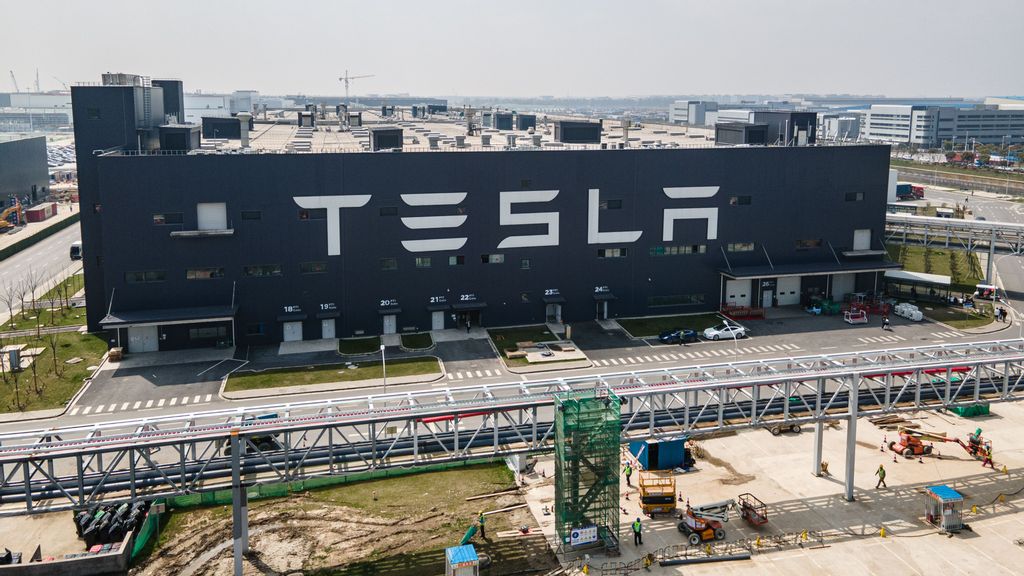 strongAn aerial view of Tesla Shanghai Gigafactory in Shanghai, China on March 29, 2021. EV giant Tesla has pinned the data leak that led to a media exclusive on the company’s autopilot issues on two former employees of the company. XIAOLU CHU/GETTY IMAGES/strong