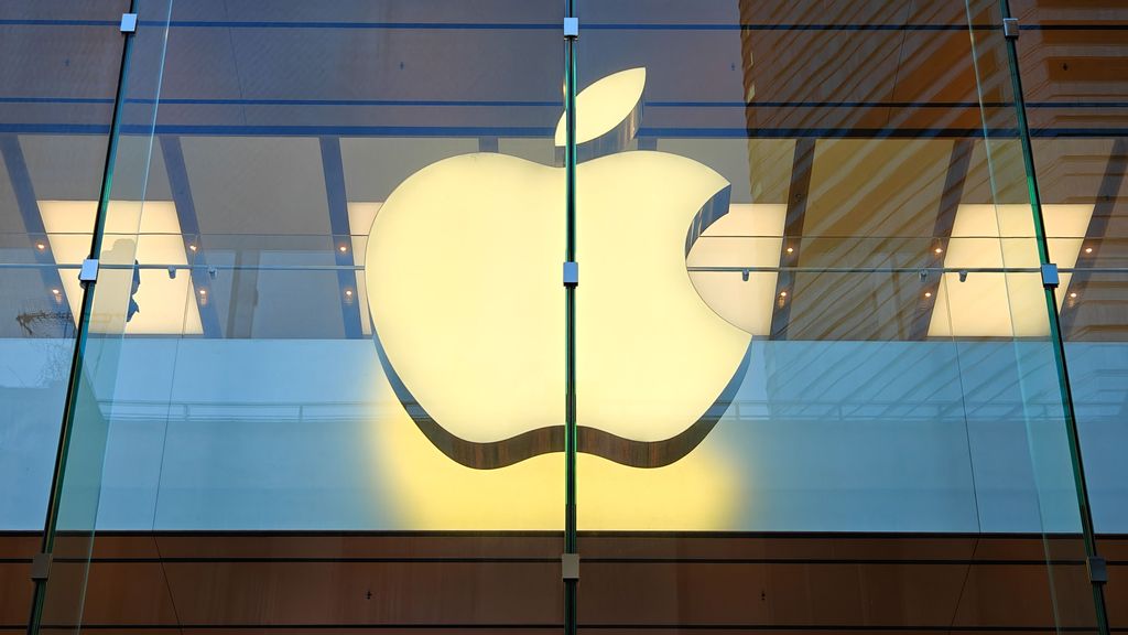 Apple Inc's market value has dipped below the once-historic milestone of $3 trillion, triggered by concerns over the company's fourth-quarter outlook. CFOTO/GETTY IMAGES 