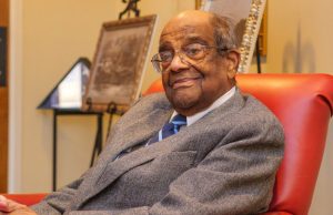 J. Mason Davis, Pioneering Civil Rights Attorney and Civic Leader, Dies